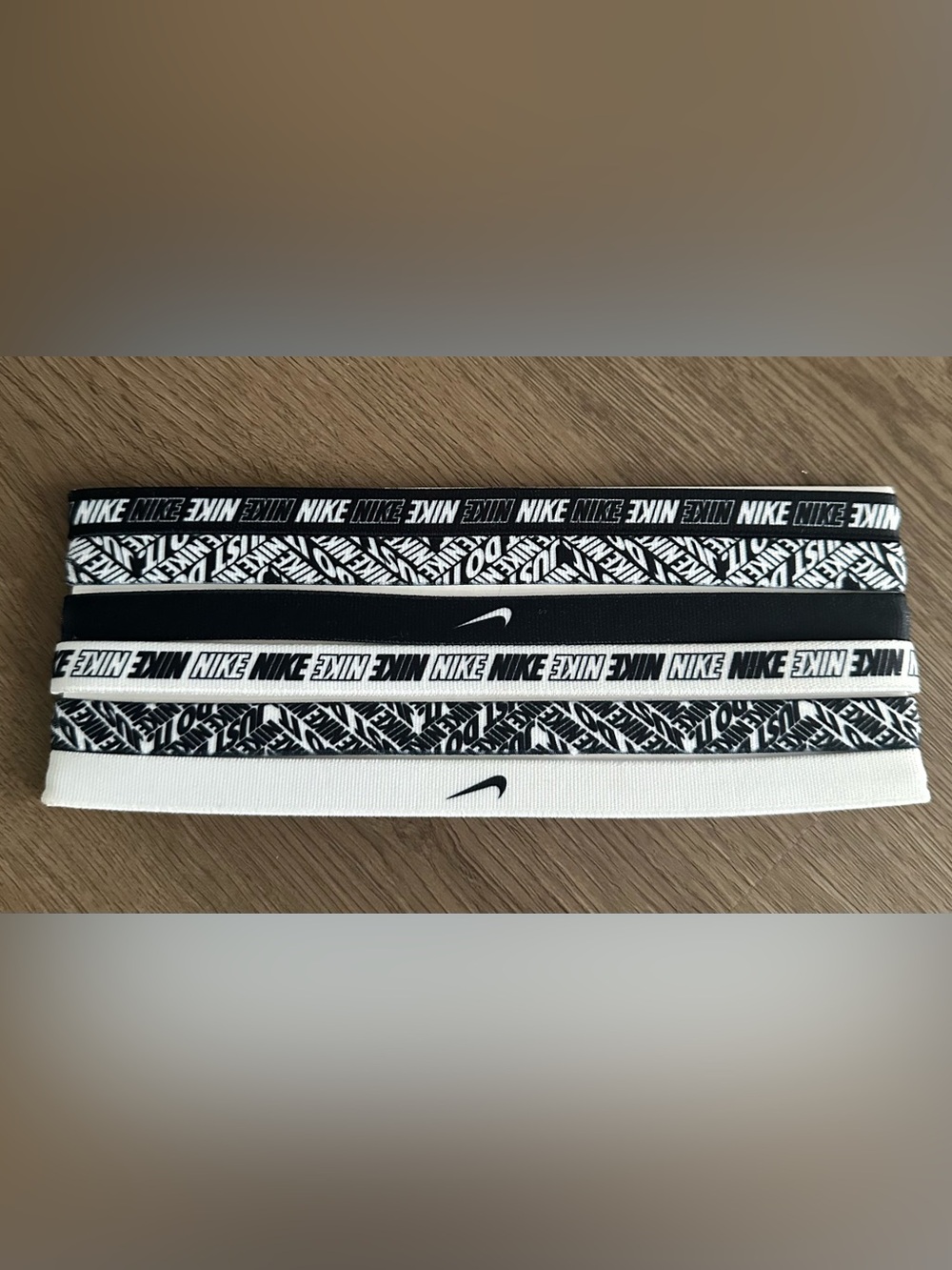 Nike Black & White Logo Elastic Headbands - Pack